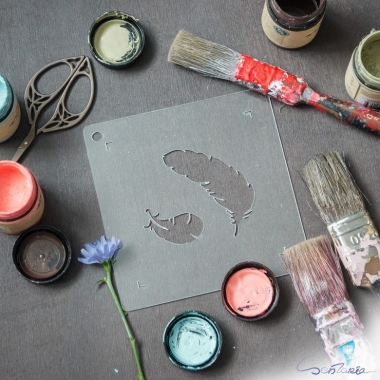 Трафарет - Два пера