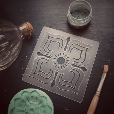 Трафарет - Берта